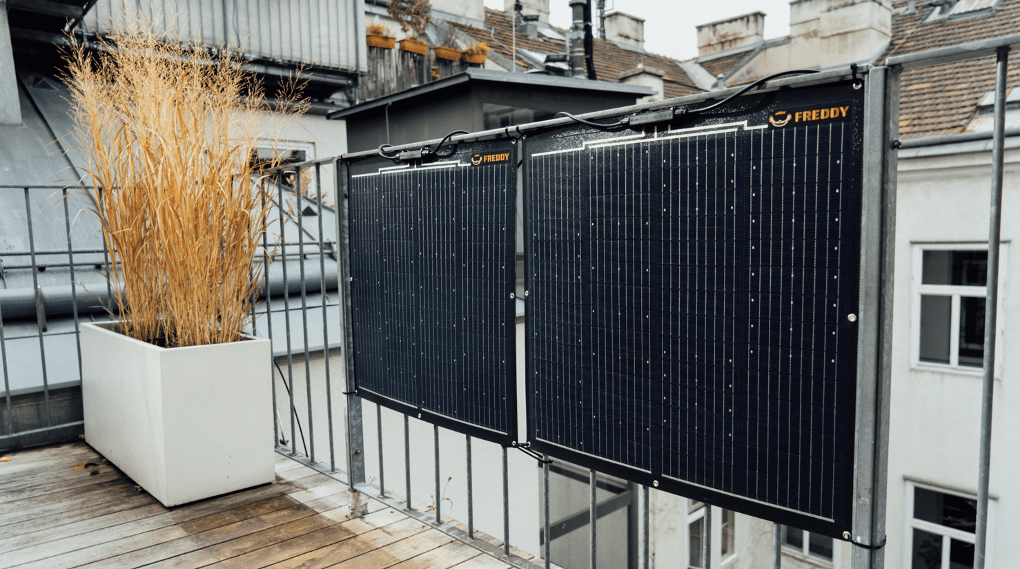FREDDY Solarmodul für Balkon und Terrasse 2023